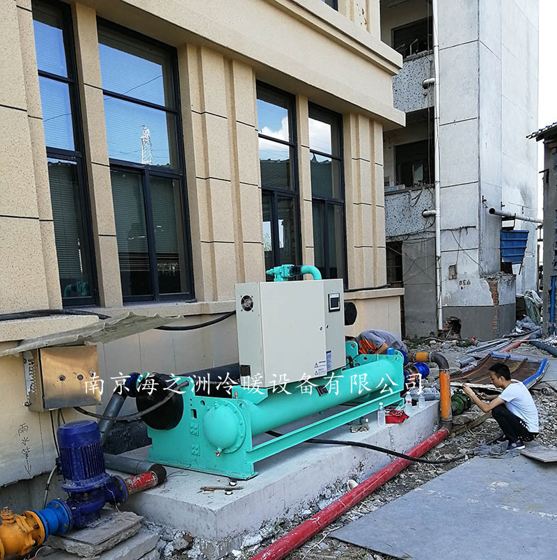 HZS系列水(shuǐ)地(dì)源熱(rè)泵機(jī)組